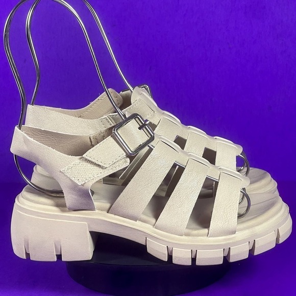 MIA Girls Cream Havien Lug Gladiator Sandals Shoe Size 1 - Picture 1 of 8